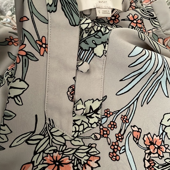 Loft Floral Blouse - Picture 4 of 4